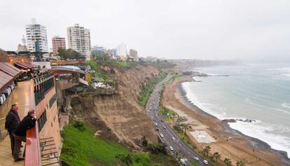 Vista de la Costa Verde de Lima, Per&uacute;