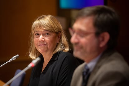 La consejera de Cultura de la Generalitat, Natàlia Garriga, y el secretario de Política Lingüística, Francesc Xavier Vila, este miércoles.