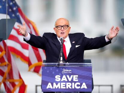 Rudy Giuliani, el abogado personal de Trump, durante un mitin.