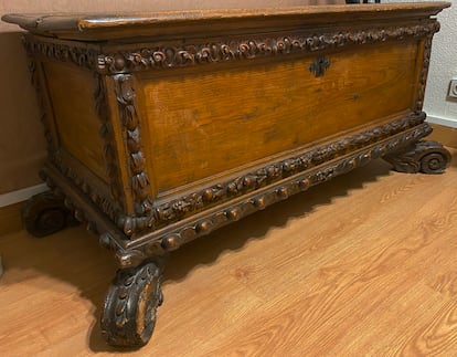 Chest attributed to the Byne residence that the current owners wish to hand over to the original owners.