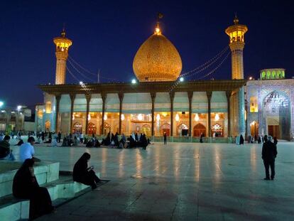 El mausoleo de Shah-e Cheragh, en Shiraz (Irán).