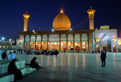 El mausoleo de Shah-e Cheragh, en Shiraz (Irán).