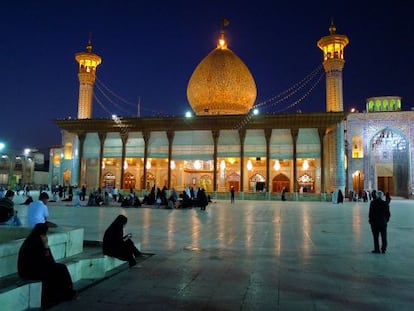 El mausoleo de Shah-e Cheragh, en Shiraz (Irán).