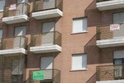 Edificio con viviendas en alquiler en Salamanca.