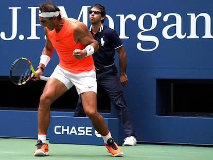 Rafa Nadal celebra su victoria este domingo ante Nikoloz Basilashvili en octavos de final del US Open.