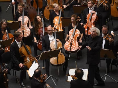 Simon Rattle dirige a la London Symphony Orchestra en Santander.
 
 