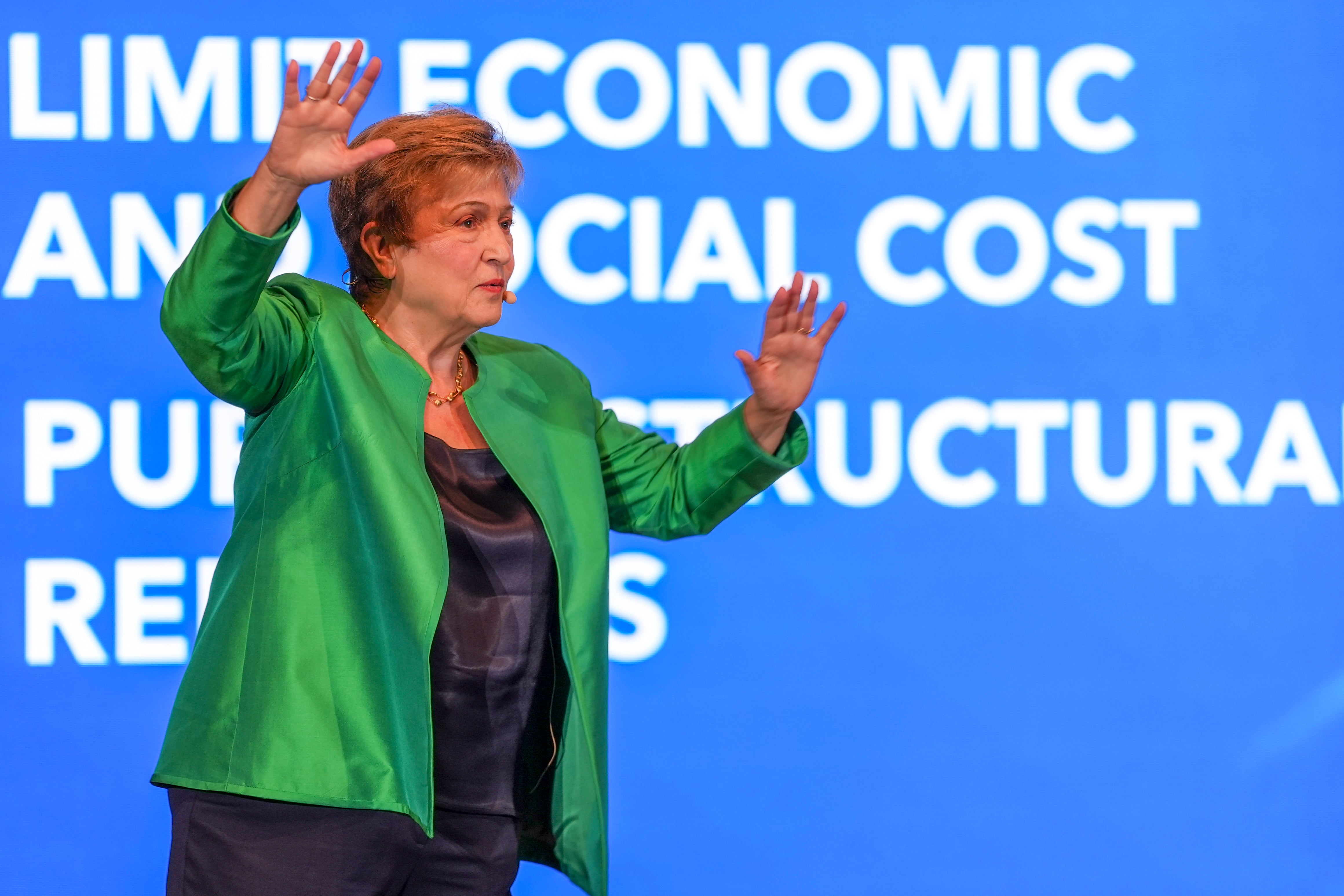 El FMI alerta de la peligrosa combinación de riesgos derivados vinculados a la IA, la energía y la deuda