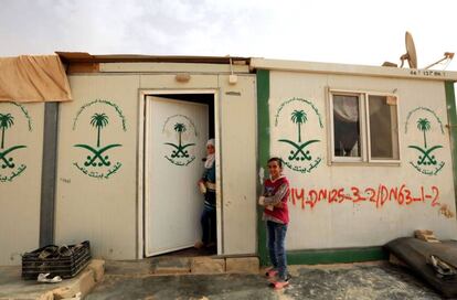 Planta de energ&iacute;a solar en el campo de refugiados de Zaatari.