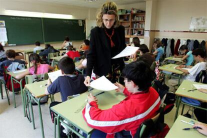 Alumnos de sexto de primaria del colegio Ramiro de Maeztu se preparan para la Prueba de Conocimientos y Destrezas Indispensables de la Comunidad de Madrid.