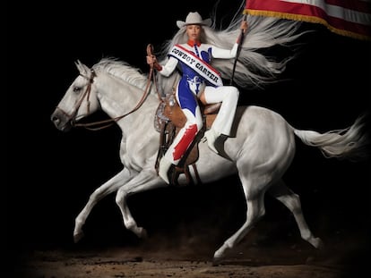 Beyoncé, vestida de rodeo y con la bandera estadounidense, en la portada de 'Cowboy Carter'.