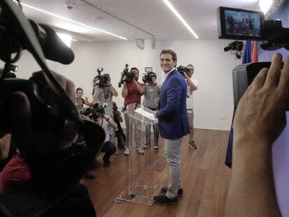 El presidente de Ciudadanos, Albert Rivera, en su comparecencia ayer en el Congreso.