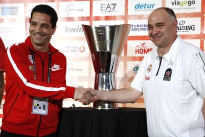 Pablo Laso y Giannis Sfairopoulos, en la presentación de la final