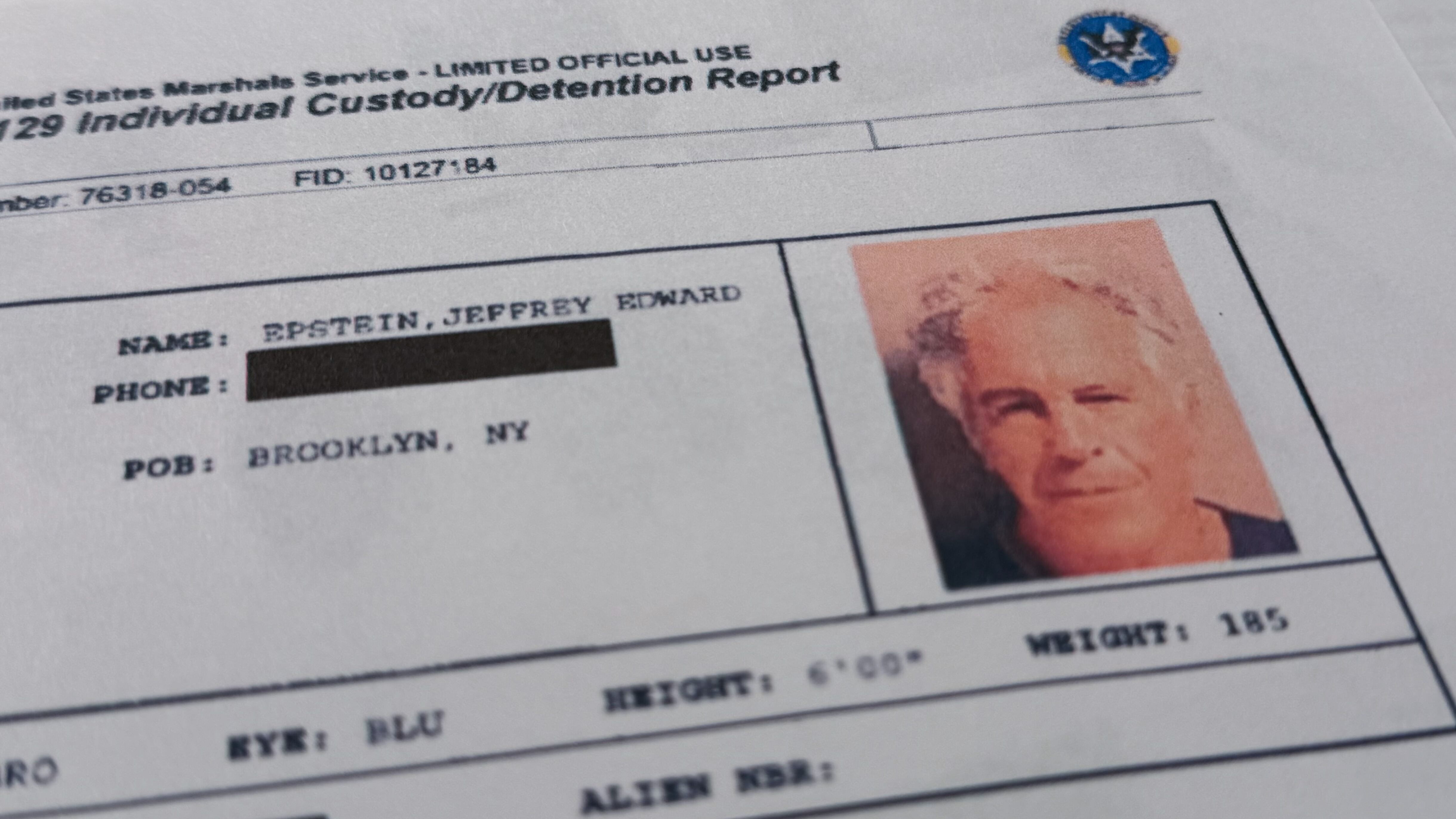 Una brasileña que voló en un avión privado con Epstein: “Había como 30 chicas, muy jovencitas”