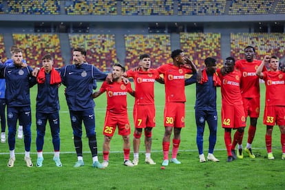 Jugadores del FCSB Bucarest celebran una victoria el pasado 20 de abril.