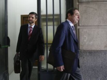 El exdirector de Mercasevilla Fernando Mellet, saliendo de los juzgados sevillanos.