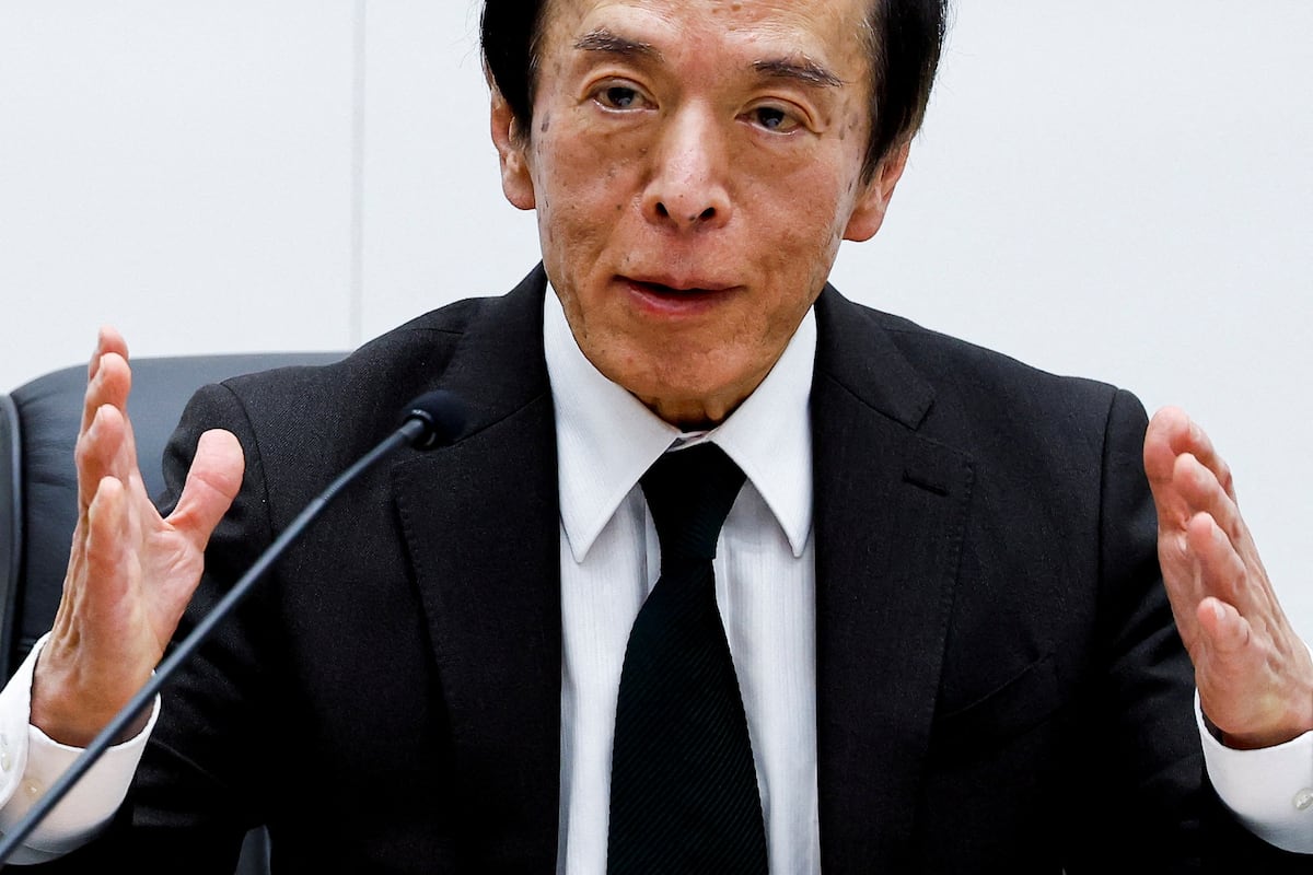 The Bank of Japan ends its negative interest rate policy, opting for its  first hike in 17 years | Economy and Business | EL PAÍS English