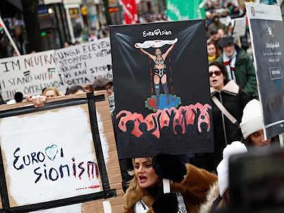 Manifestantes en Estocolmo el pasado febrero protestan que Israel sea excluido de Eurovisión 2024.