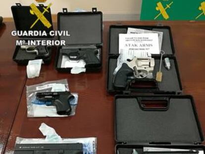 Algunas de las armas incautadas por la Guardia Civil en la operación Ruger.