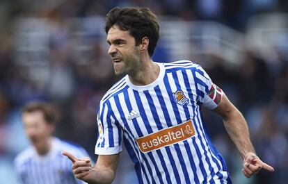 Xabi Prieto celebra su gol de penalti, tras el que se lesionó.