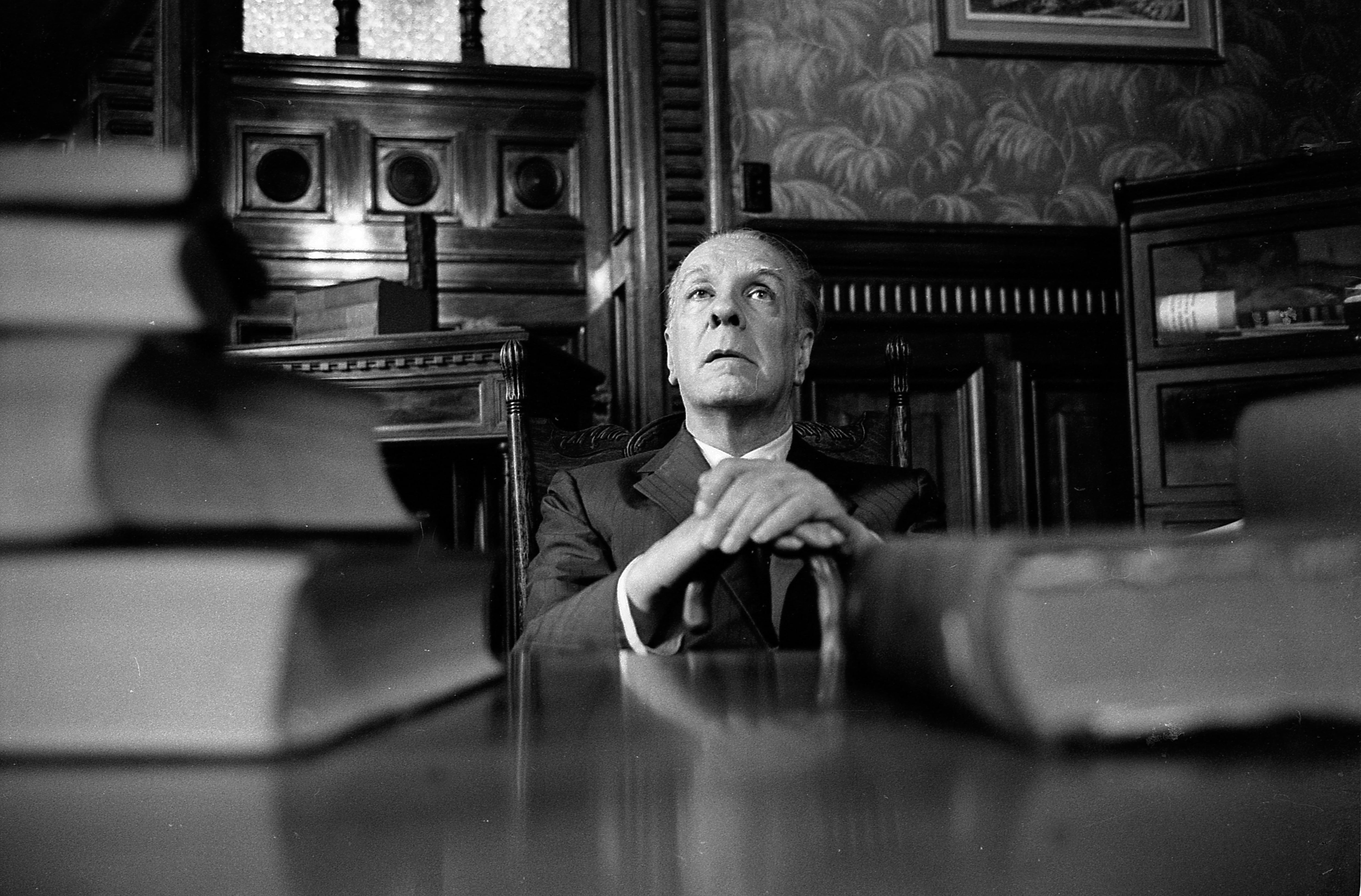 Jorge Luis Borges, la eterna reinvención del escritor a 40 años de su muerte