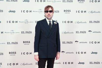 El cineasta Albert Serra, parapetado tras sus gafas, en los premios ICON 2022. 