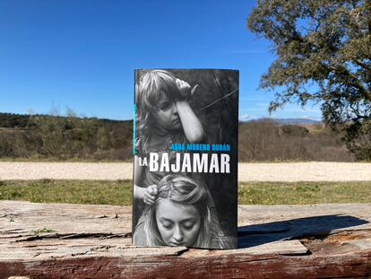 Portada de ‘La bajamar’ de Aroa Moreno.