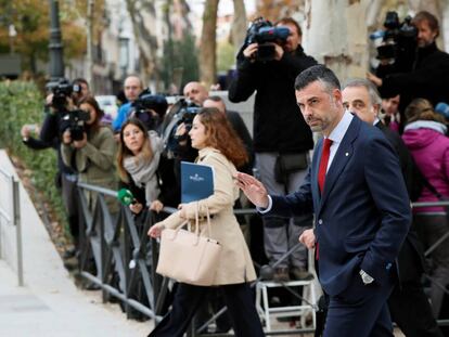 El exconsejero de Empresa de la Generalitat de Catalu&ntilde;a Santi Vila, a su llegada a la Audiencia Nacional.
 
 
