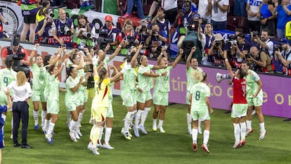 Las jugadoras de Italia celebran el pase a las semifinales de la Eurocopa tras eliminar a Noruega.
