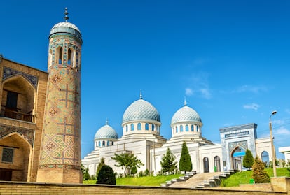 Tashkent y la mezquita de Dzhuma.