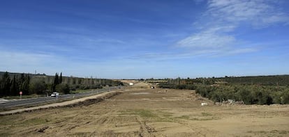 Tramo sin concluir de la autovía del Olivar, en Jaén.