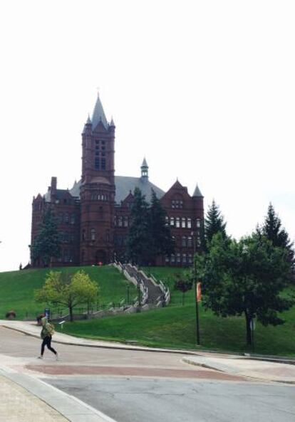 Universidad de Siracusa.
