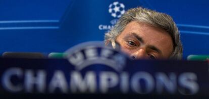 El entrenador del Real Madrid, José Mourinho, durante la rueda de prensa previa a la semifinal ante el F.C Barcelona.