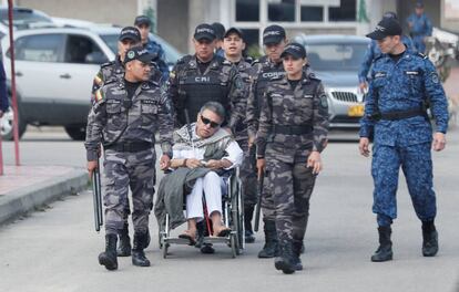 O ex-chefe guerrilheiro Jesús Santrich, na saída da prisão de La Picota.