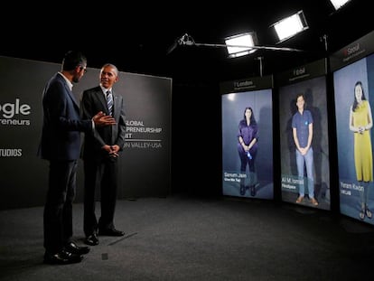 El presidente de EE UU, Barack Obama, y el presidente de Google, Sundar Pichai, durante una conversaci&oacute;n virtual con emprendedores, el pasado 24 de junio.