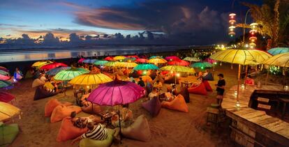 La playa de Seminyak (Bali).