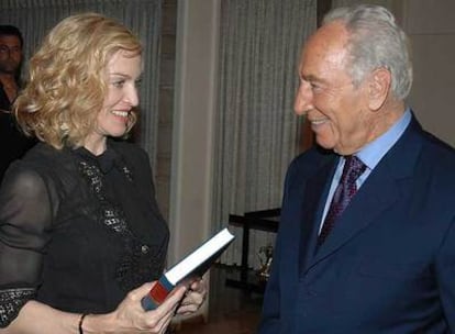 Madonna se entrevistó con Simón Peres.