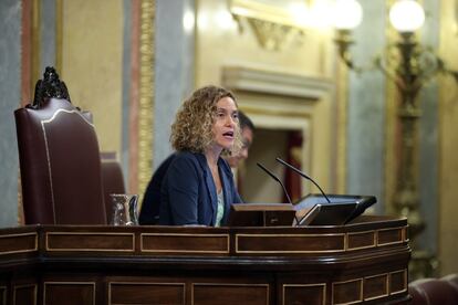 Al cierre de la sesión, la presidenta del Congreso, Meritxell Batet, ha lanzado un mensaje a todas las fuerzas sobre la imposibilidad de investir jefe del Ejecutivo: "No lo hemos conseguido y en unos días rendiremos cuentas a los ciudadanos, les pediremos su apoyo y ellos decidirán quiénes volverán a ocupar estos escaños".