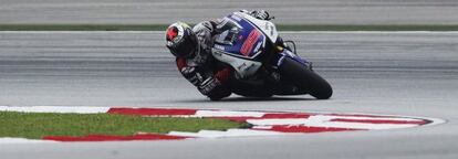 Lorenzo rueda en Sepang