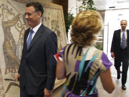 Alberto López Viejo se cruza con Esperanza Aguirre