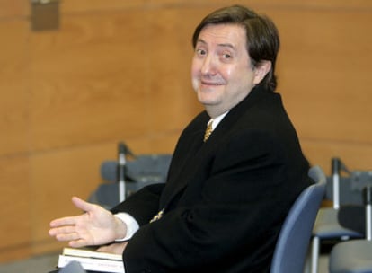 El locutor de la Cope, durante la primera sesión del juicio en el que está acusado de injurias al alcalde de Madrid, Alberto Ruiz Gallardón