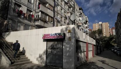 Una esquina en el barrio de Ciutat Meridiana, en el distrito de Nou Barris.