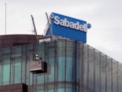 Fachada de la sede de Banco Sabadell