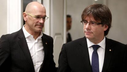 Ra&uuml;l Romeva y Carles Puigdemont 