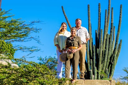 En el cuarto día de la gira, el 31 de enero, los reyes y la princesa al trono de los Países Bajos mostraron su lado más aventurero con una visita al parque nacional Arikok, en la costa oriental de Aruba.  