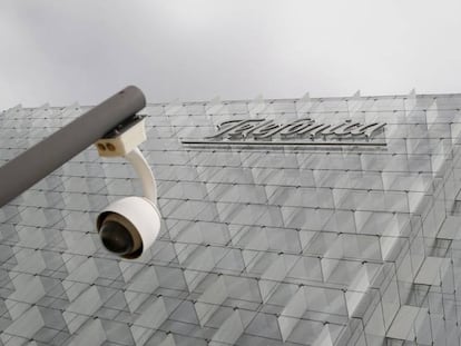 Telefónica recompra deuda por 894 millones en su última oferta