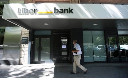 Sucursal de Liberbank, en la calle Profesor Waksman de Madrid. 
