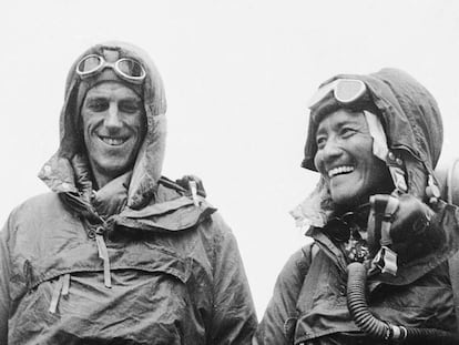 Hillary y Tenzing, tras su ascensi&oacute;n al Everest.