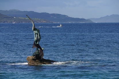 La escultura ‘La Madama de Silgar’, uno de los iconos de Sanxenxo (Pontevedra).