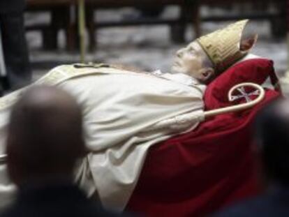 Capilla ardiente del cardenal italiano Carlo Maria Martini, exponente del ala progresista de la Iglesia cat&oacute;lica.