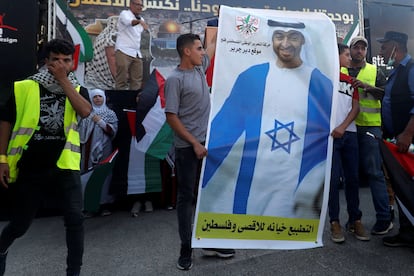 Protesta palestina en contra la normalización entre Israel y Emiratos, el miércoles en Cisjordania.